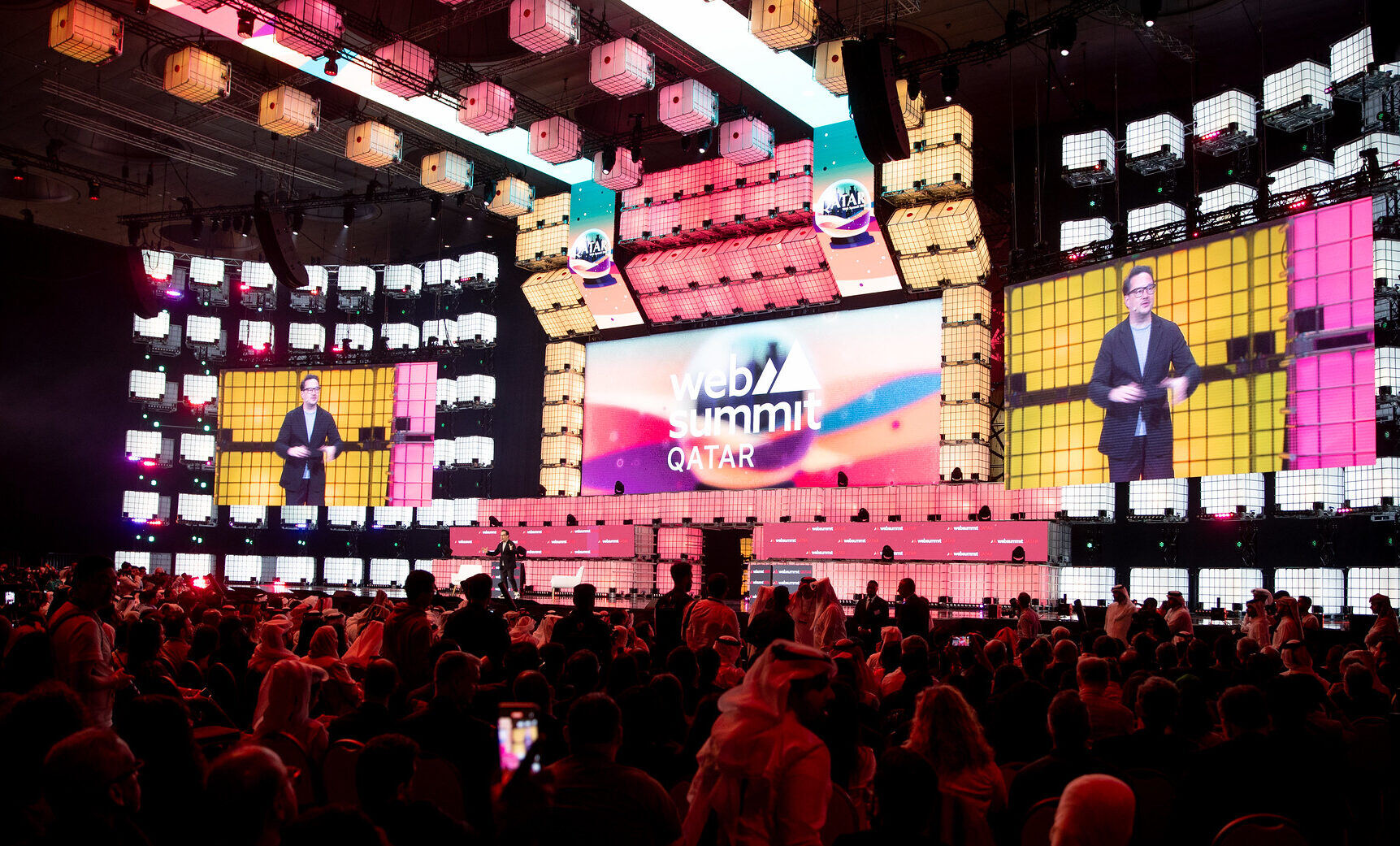 Centre-Stage-Opening-Night-Welcome-to-Web-Summit-Qatar-aspect-ratio-1723-1041